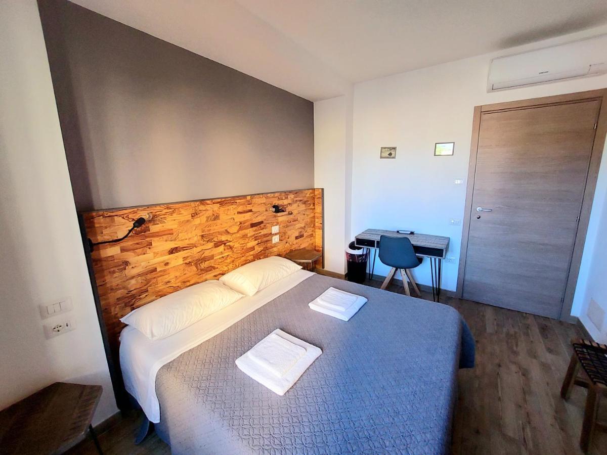 Arya Cagliari Hotel Екстериор снимка