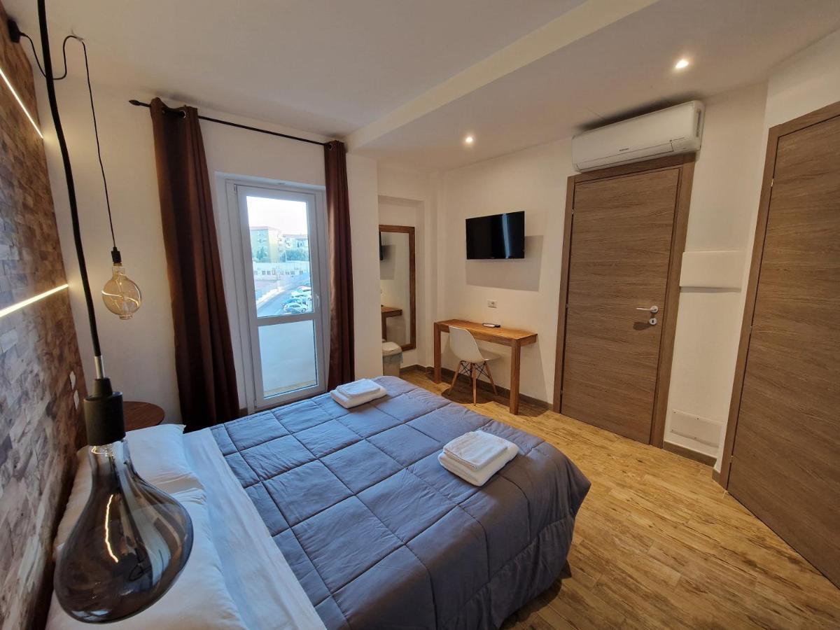 Arya Cagliari Hotel Екстериор снимка
