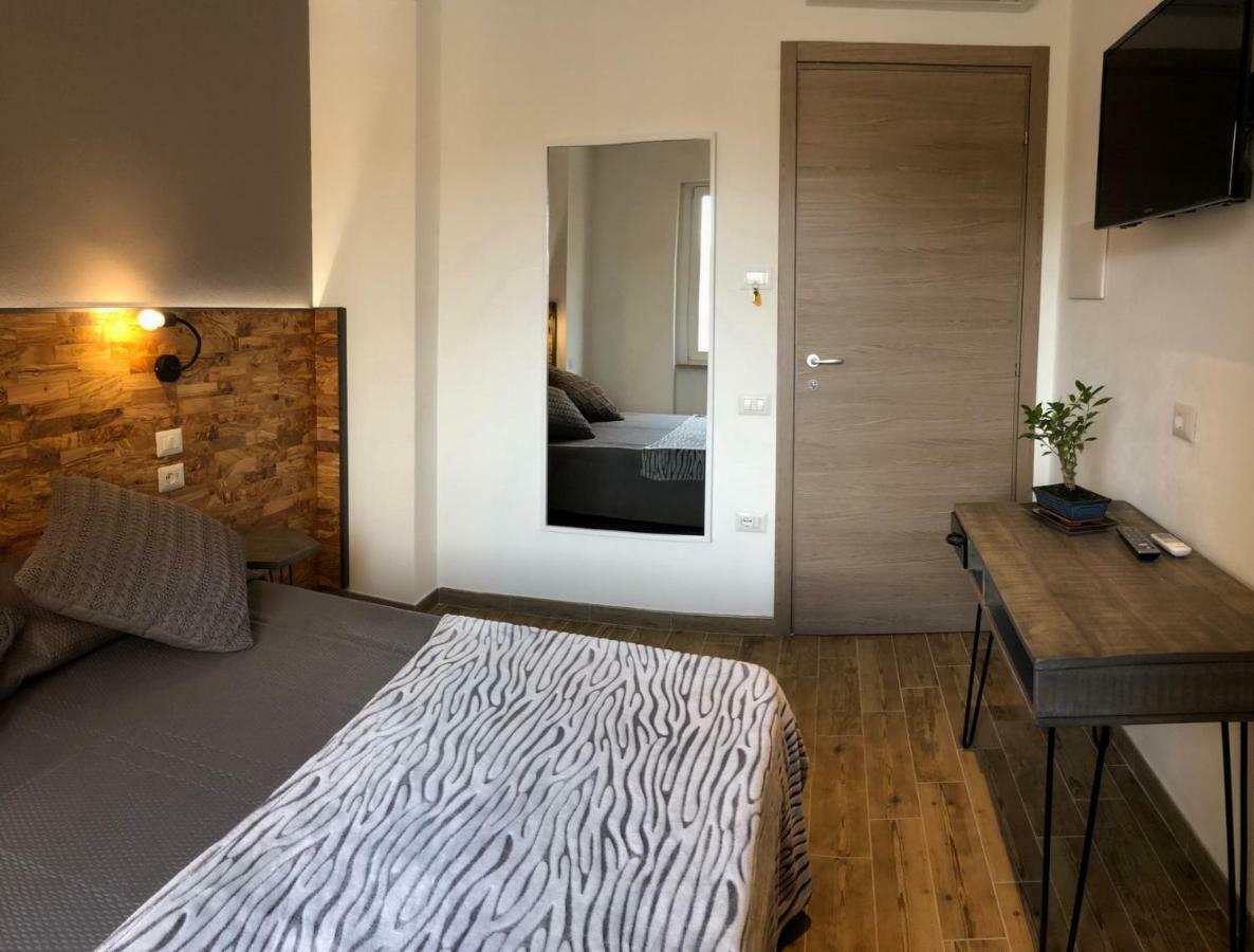Arya Cagliari Hotel Екстериор снимка